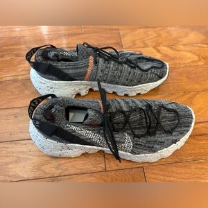 Men’s Nike, Size 9.5, Space Hippy